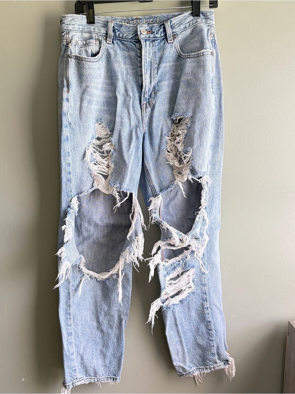 American Eagle Light Wash Boyfriend Extreme Distressed Jeans - 10